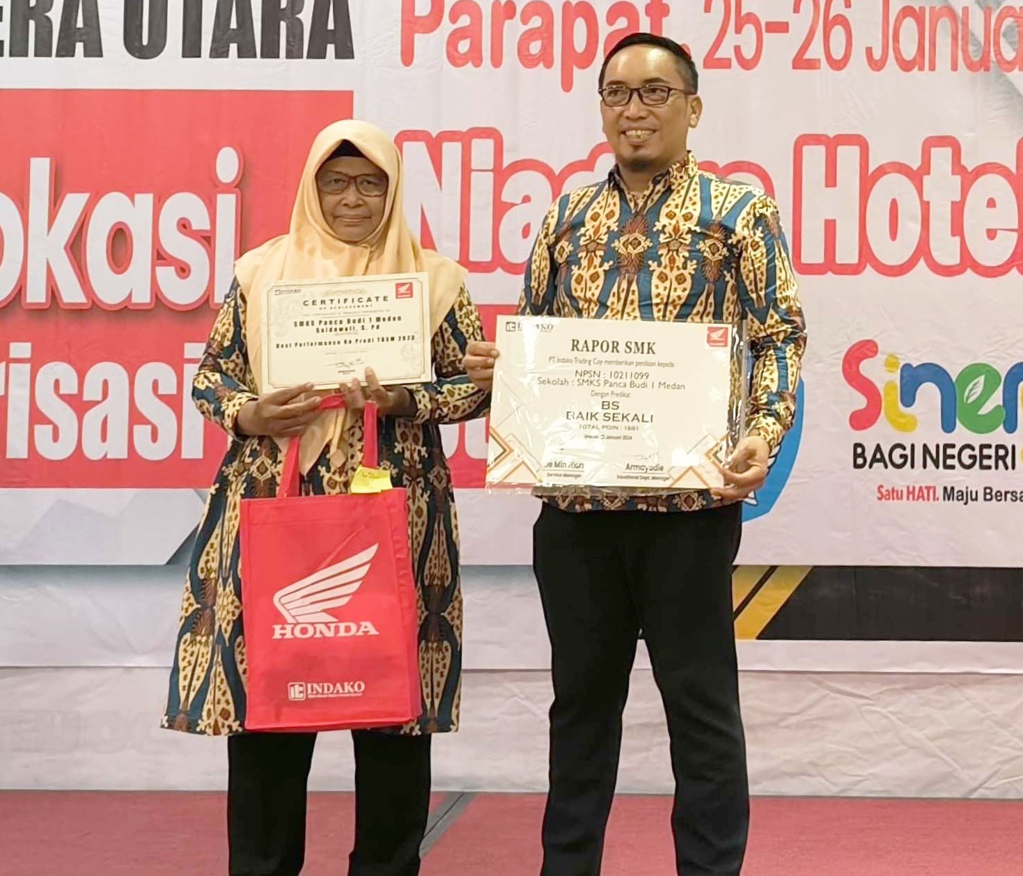 Guru SMK Panca Budi Medan Ukir Prestasi