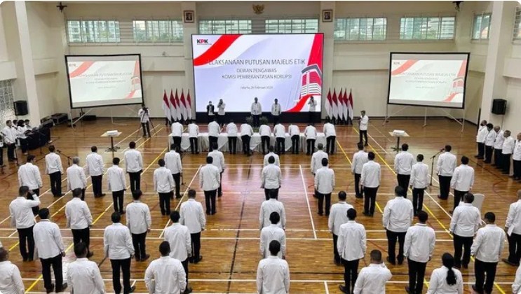 Pungli Berjemaah, Penyidik KPK Cuma Minta Maaf