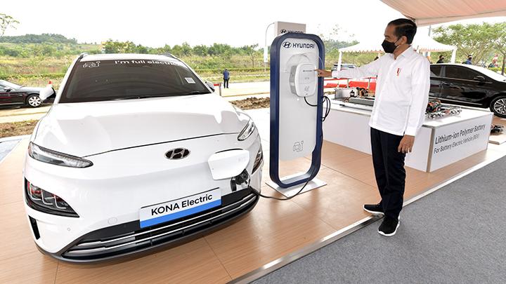 Pemerintah RI Bebaskan Bea Masuk Impor Mobil Listrik