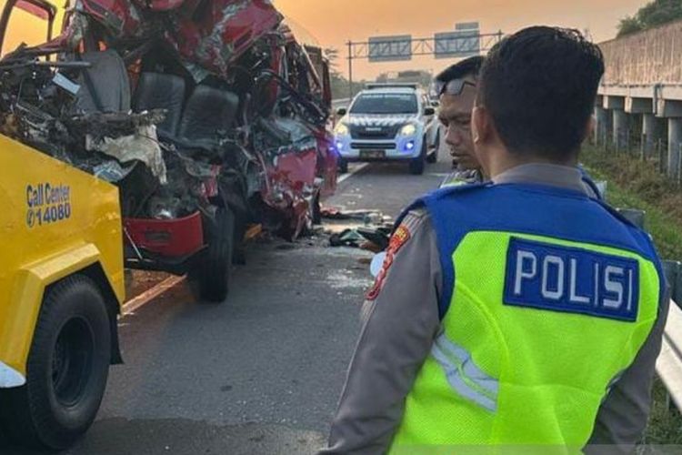 Kronologis Kecelakaan Maut Tol Boyolali, 6 Orang Tewas