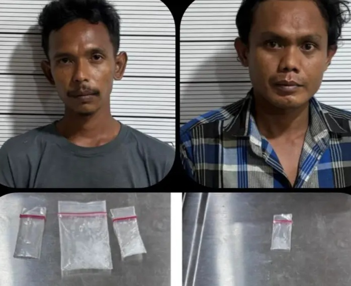 Nekat ! Dua Pria Kompak Jual Sabu Tak Jauh dari Rumah